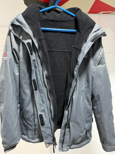 Jaqueta North Face Feminina XS/S - 2 em 1 para Neve e Frio