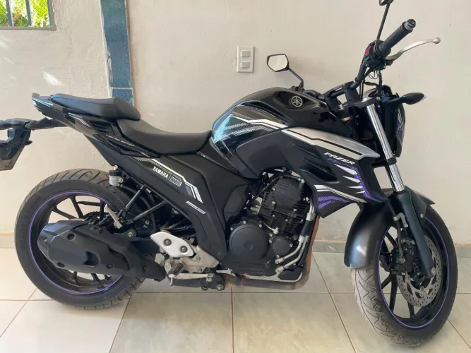 VENDE-SE FAZER SEMI-NOVA PRA SAIR LOGO CUIDA!!!
