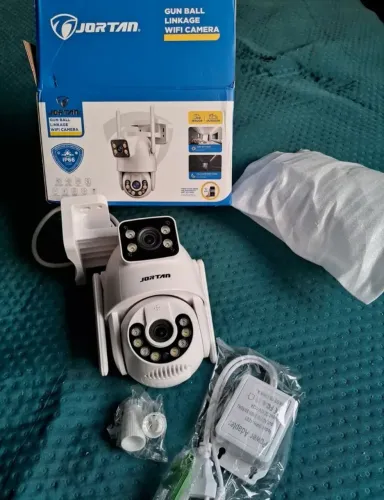 CAMERA WI-FI COM LENTE DUPLA