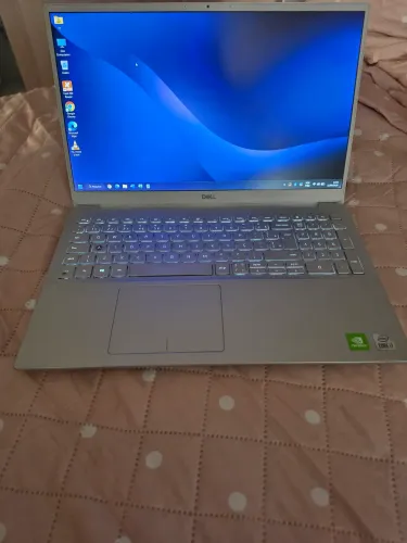 Notebook Dell Premium Core i7 10th| 16GB DDR4| NVIDIA 2GB| 256GB NVMe| Tela IPS FHD| 100%