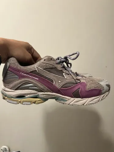 mizuno wave 10 footpatrol