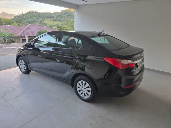 Hyundai HB20S Unique 1.0 Flex 12V Mec. 2019
