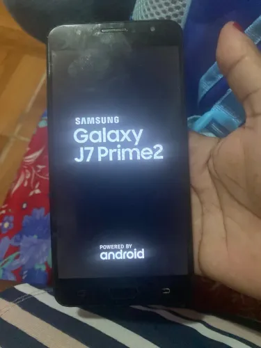 Vendo celular Samsung j7 primer