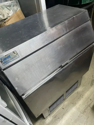 Máquina de gelo 150kg Everest toda REVISADA
