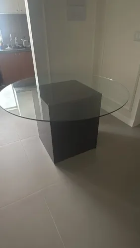 Mesa de jantar para 6 cadeiras