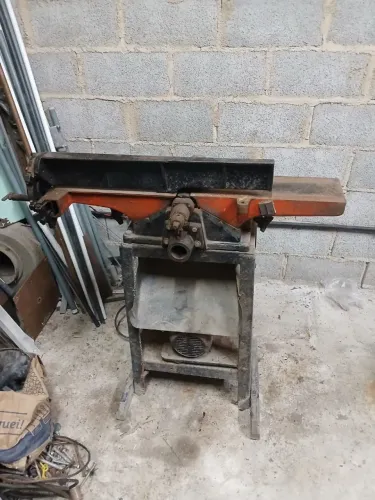 MÁQUINA PLAINA ELÉTRICA COM MANDRIO INDUSTRIAL