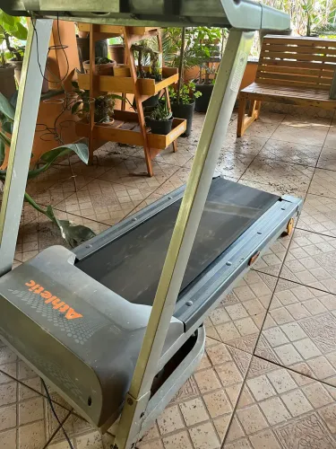 Esteira modelo Athletic 430