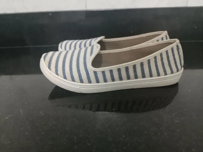 Tênis Slip On / Alpargata Feminina Listrada Azul e Branca - Tamanho 36