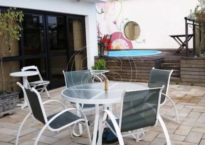 Cobertura à venda no Alto da Boa Vista com 5 suítes e 4 vagas