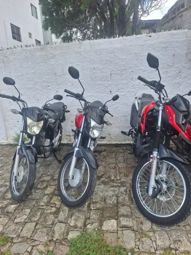 Moto pra alugar