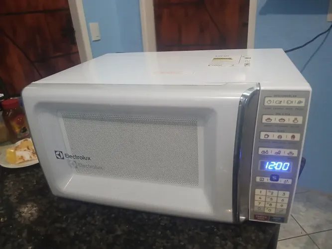 Microondas Electrolux 34 litros faço entrega 