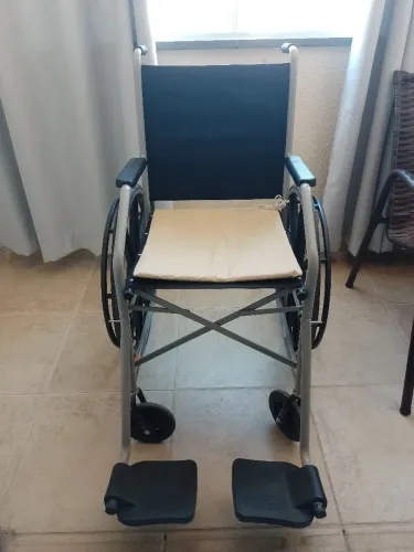 CADEIRA DE RODAS SIMPLES