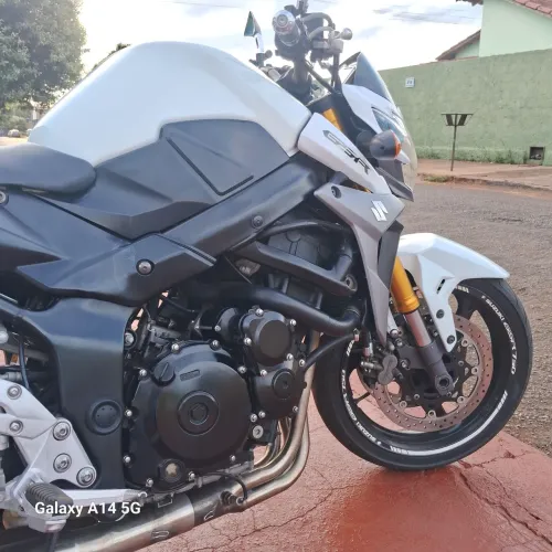 VENDO OU TROCO EM MOTO/CARRO!!
