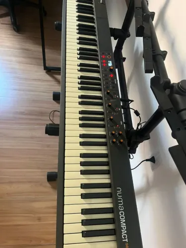 Stage Piano Numa Compact SE 88 teclas TROCO em iPhone