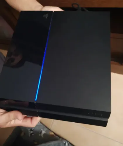 ps4 fat com luz azul