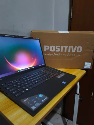 Notebook Positivo Vision C15