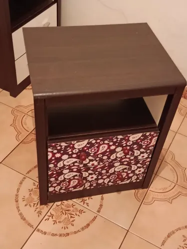 Mesa de Cabeceira 2 Gavetas e Nicho