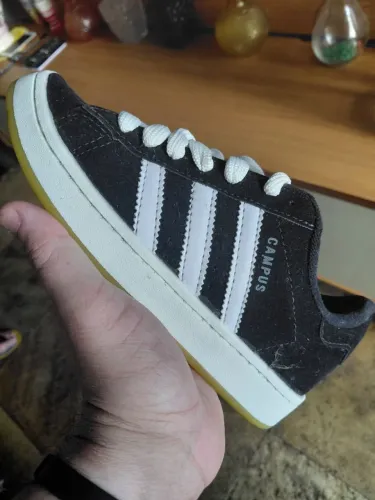 Tênis Adidas campus novo, n37
