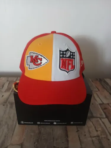 Boné 59FIFTY Fitted Low Profile Kansas City Chiefs Sideline 2023<br>NFL