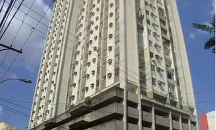 Moura Gestor Imobiliario Aluga Um Apartamento no Peixotão no Centro, com 2x4, Belém, Pará