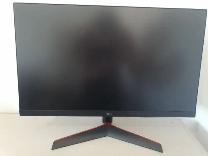 COM DEFEITO Monitor LG 24' UltraGear 24GN600 144mhz FullHD