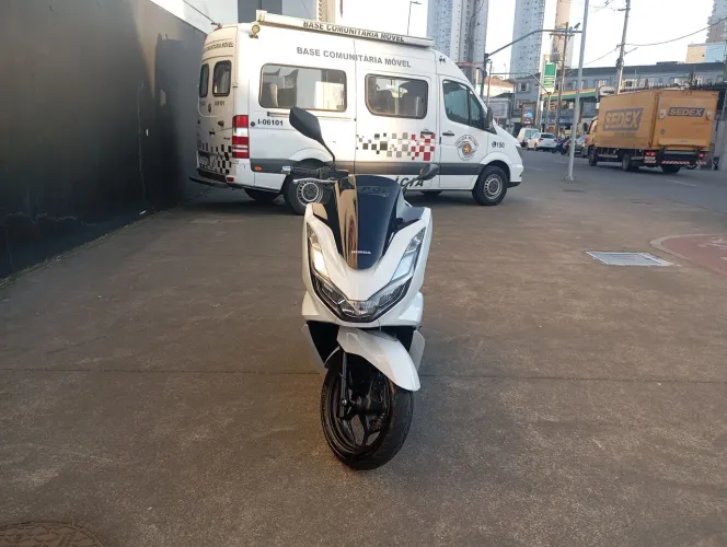 Honda PCX 160 - 2025 - (Único Dono)<br>