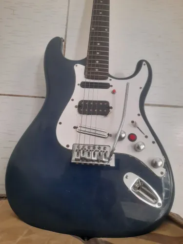 Guitarra Condor