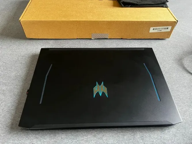 Acer Predator Helios 300 - RTX 3070