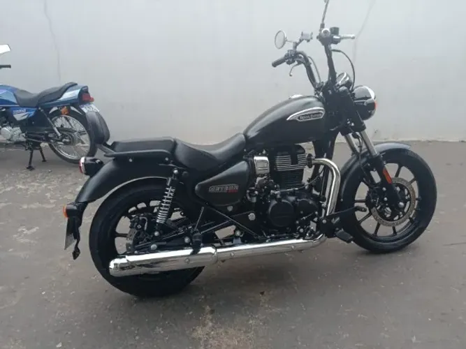 Royal Enfield Meteor 350 Stellar Black 24/25