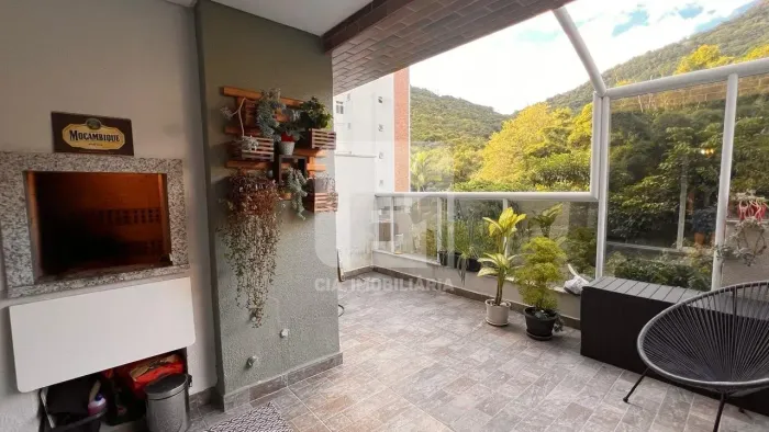 Apartamento de 3 dormitórios à venda - Saco Grande, em Florianópolis.