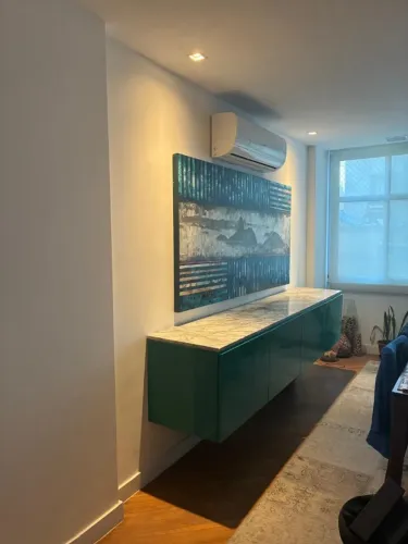 Aparador Buffet com Mármore Carrara + Lacca Verde | Design Moderno