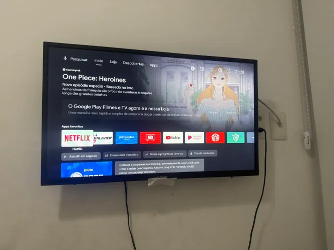 Tv smart marca Semp de 32 polegadas sem nenhum arranhão e funcionado perfeitamente