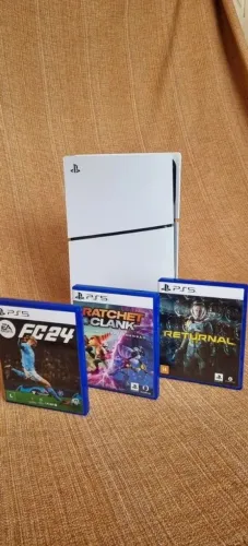 PS5 SLIM 1TB DISK + 3 JOGOS FÍSICOS E 2 CONTROLES
