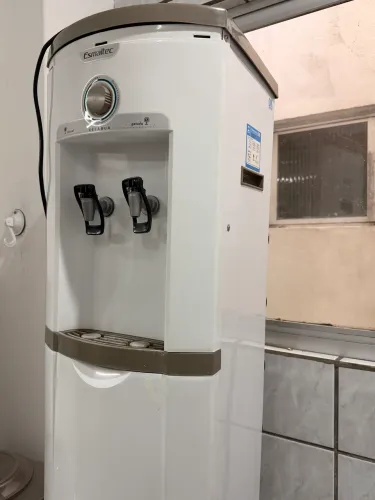 Bebedouro Esmaltec branco