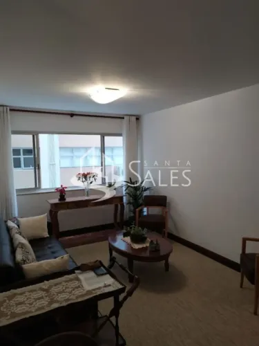 Lindo apartamento reformado no Itaim Bibi! Localização privilegiada! Confira!