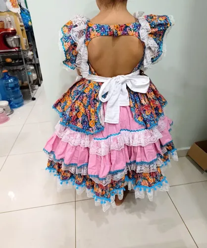 Vestido junino infantil - 4 a 5 anos. 