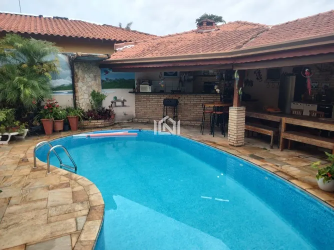 Casa à venda no condomínio São Fernando Residência