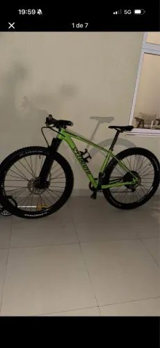 Bicicleta SPECIALIZED (alumínio)