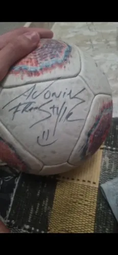 Bola colecionável autografada