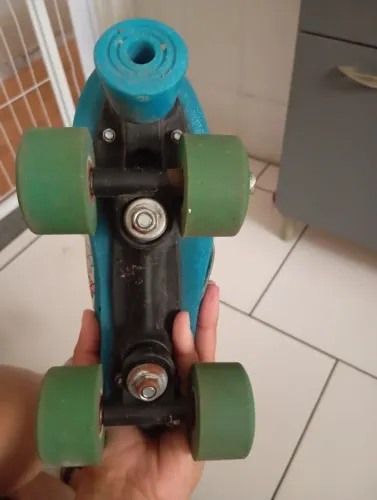 Vendo rodas e freios de patins 