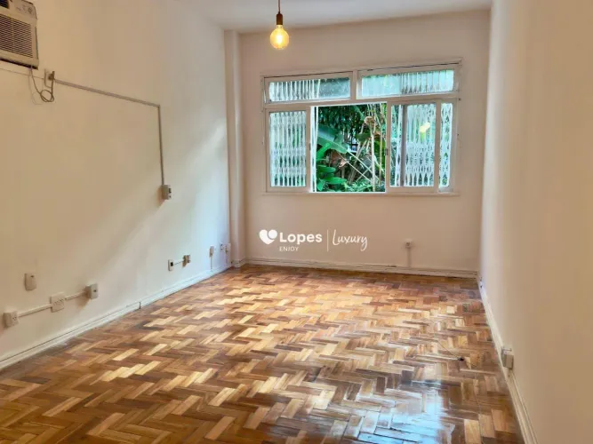 Conjugado com elétrica reformada, à venda, 23 m² por R$ 600.000 - Alto Leblon na parte com