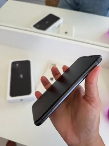 iPhone 11 64GB