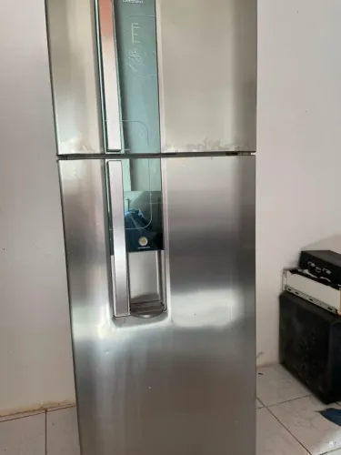 Geladeira Eletrolux inox