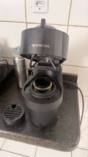 Cafeteira Vertuo pop nespresso