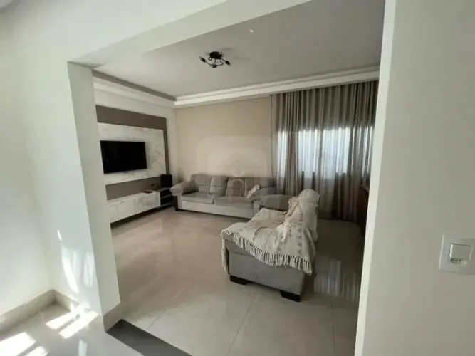Casa para venda no bairro Jardim das Palmeiras.