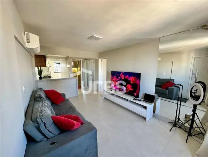 Apartamento de 2 quartos todo reformado no Setor Sul