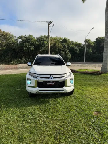 Mitsubishi L200 Triton Sport HPE-S 2.4 CD Dies. AUT 2022