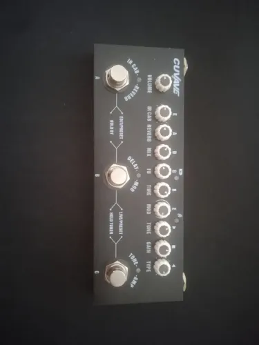 Pedaleira Cuby baby/Cuvave- Nova