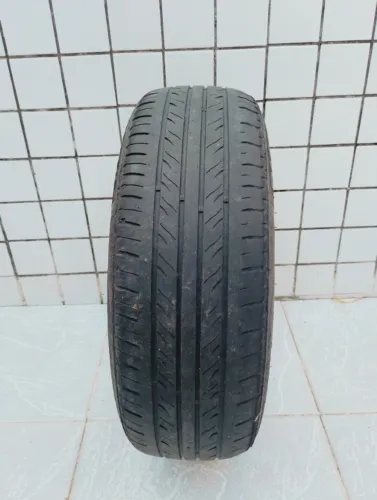 Pneu 185/65/15
