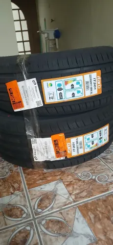 Pneu aro 17 /225/50 novo 800 reais